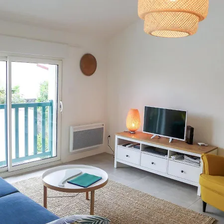 Elaura By Interhome *